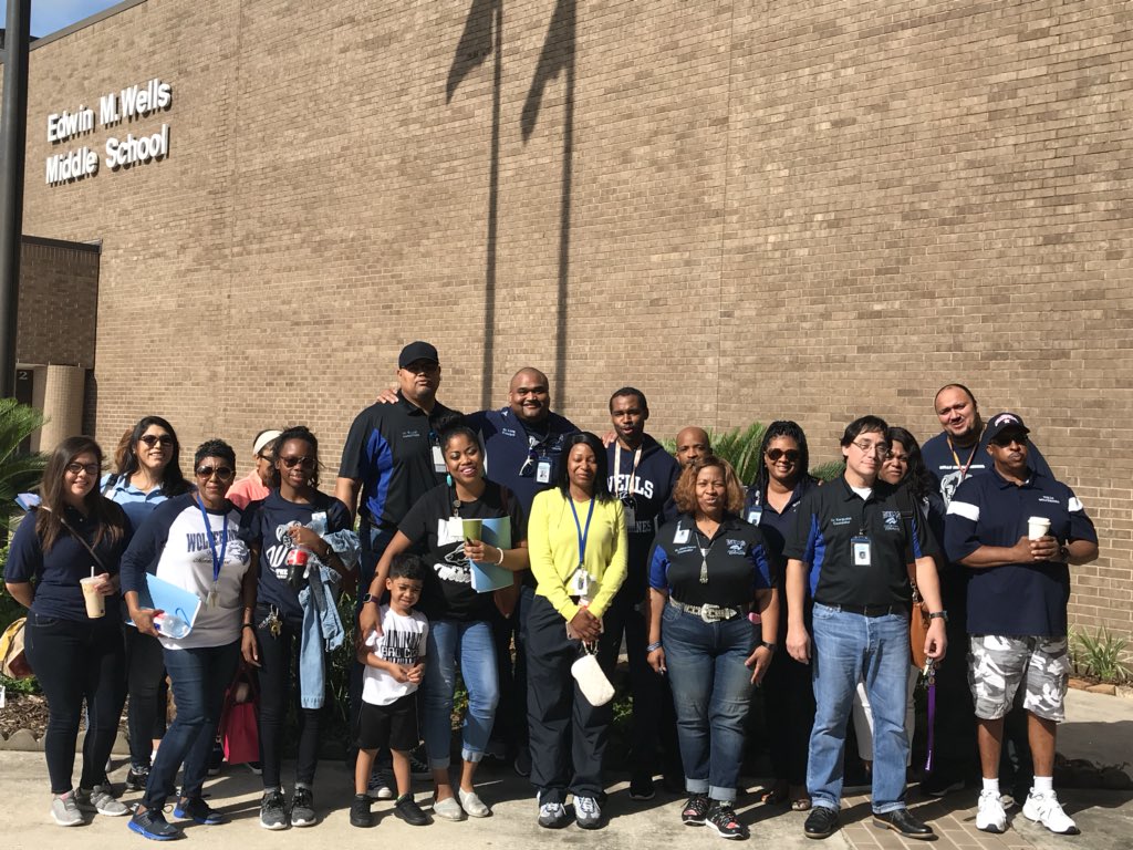 WellsWolverines's tweet photo. Despite our obstacles and challenges the @WellsWolverines team still worked together to reconnect and reclaim our @SpringISD scholars! Our success walk was a complete success! #Attendancecounts #AttendanceMatters #wewinasateam  @SpringISDMiddle @DrRobertLundin @DrRLong3 https://t.co/AkaGXFL6oP
