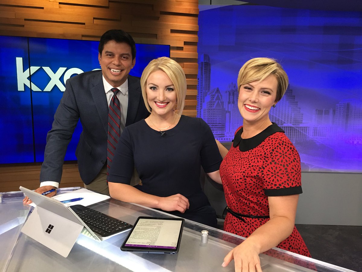 I always LOVE the opportunity to anchor @KXAN_News with these guys! Thanks for a great Saturday night, @ChrisTavarez & @RosieNewberry! Now, let’s hold out for a Longhorn win!