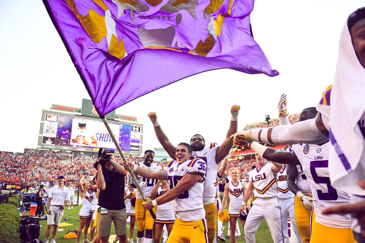 LSUfootball's tweet photo. #ForeverLSU https://t.co/10VUDg77H6