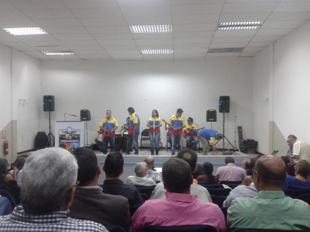 fedecaragua's tweet photo. Nuestro Foro Sobre Democracia y Libre Empresa. Inició con magistral actuación de  @latertuliafm. ¡Gracias totales! https://t.co/sjaGdvUfJt