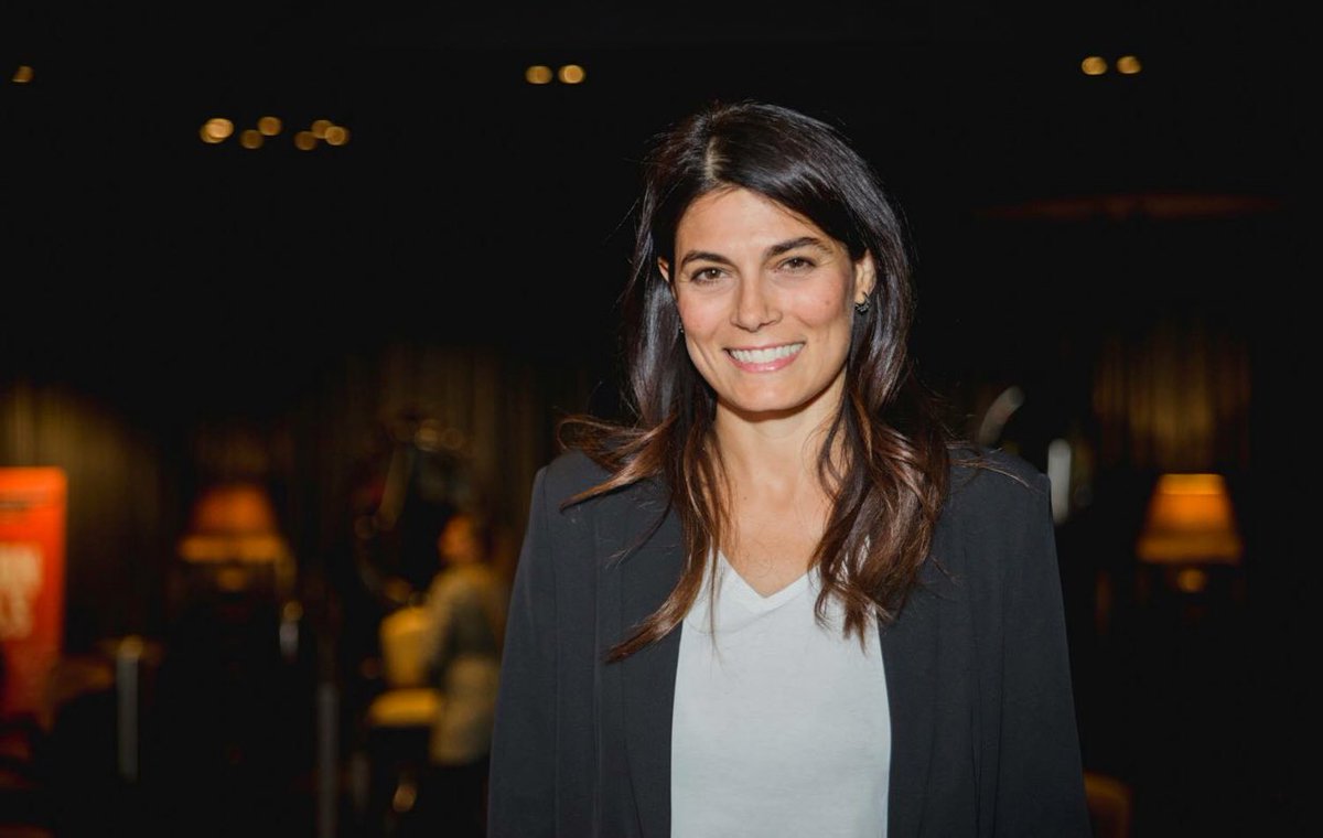 palacecinemas's tweet photo. Grazie Valeria for such a wonderful Q&A at Melbourne’s #PalaceComo! @ItalianFF’s ‘There’s No Place Like Home’ keeps winning the hearts of Australians around the country, more sessions at https://t.co/kL4DfuAvh6 https://t.co/0MiFi3F38s