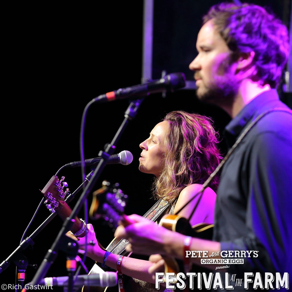 Enchanting harmonies from <a href="/Mandolin_Orange/">Mandolin Orange is now Watchhouse</a> are carrying us into the night 💫