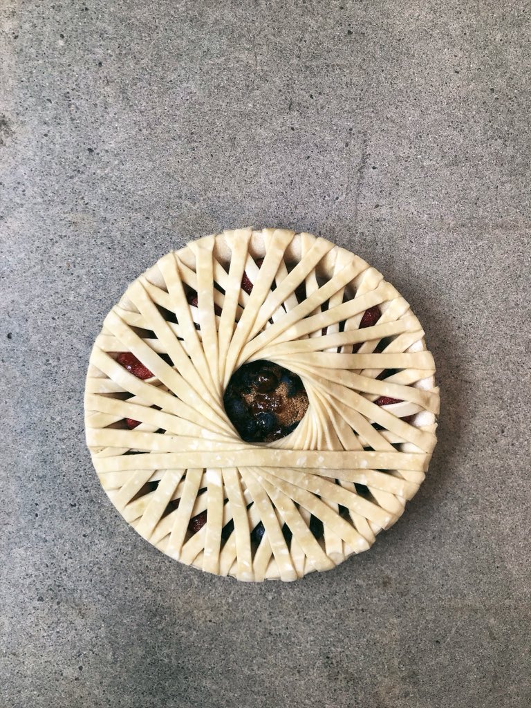 feastpdx's tweet photo. Rolling out a strong pie game today at our Pie Goals #FeastClasses with local talent @hummingbirdhigh and Seattle’s pie maven Lauren Ko featuring Oregon’s favorite ice cream @TillamookCheese.
📷: @theyearinfood https://t.co/IkXvQOnpDF