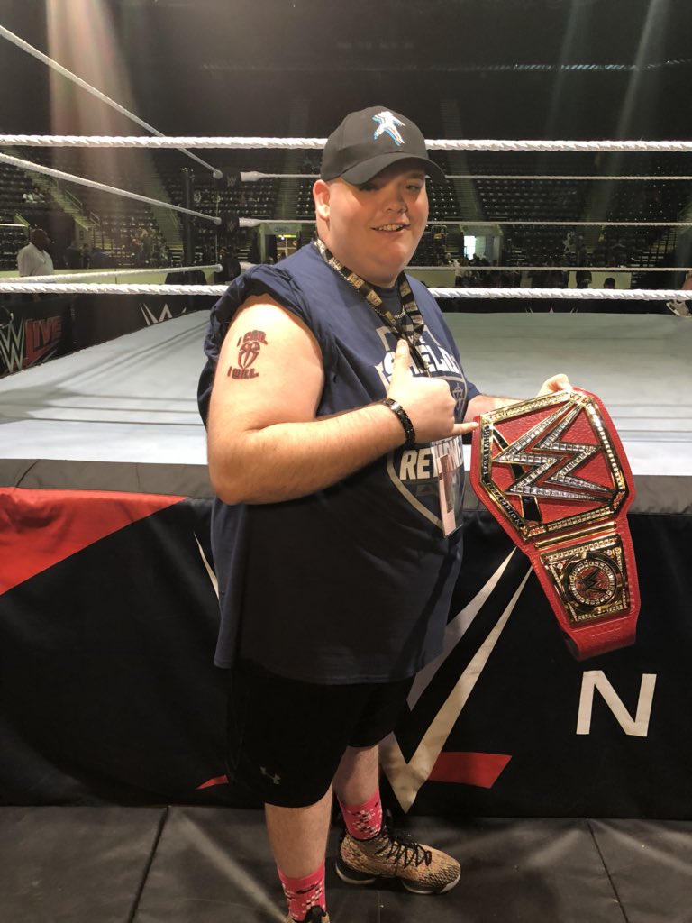 RREmpire98's tweet photo. Showing off my new @WWERomanReigns tattoo at #WWECorpusChristi #WWECC #WWELive #VIPExperience #RomanReigns #RomanEmpire #ICanIWill https://t.co/VBkbgMXRxO