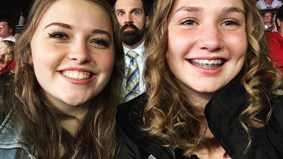 aaronbm0809's tweet photo. #followtheprophet photobomb!!! https://t.co/OWWzGJtjyl