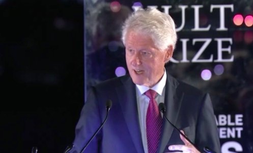 hultprize's tweet image. &quot;All the proposals were really good, unfortunately only one can get the price, I encourage the finalists to turn those ideas into realities&quot; - President @BillClinton #HP18 #PowerForGood #UN6 #hultprize