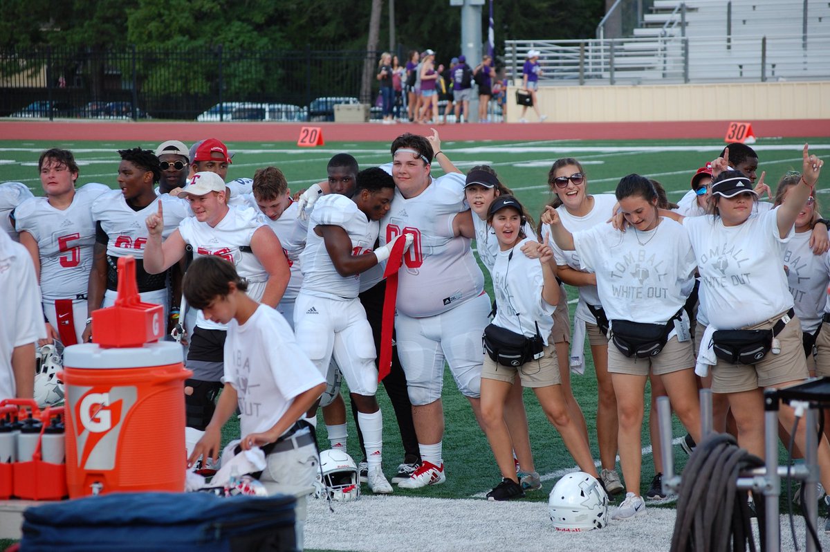 JATMobley's tweet photo. Way to go Brady!! You were a huge crowd pleaser with you amazing Interception today!!
Awesome win against PNG!!
❤️🏈❤️ @BradyCox_  @cmobley_  @FootballTomball https://t.co/IIfQra83lq