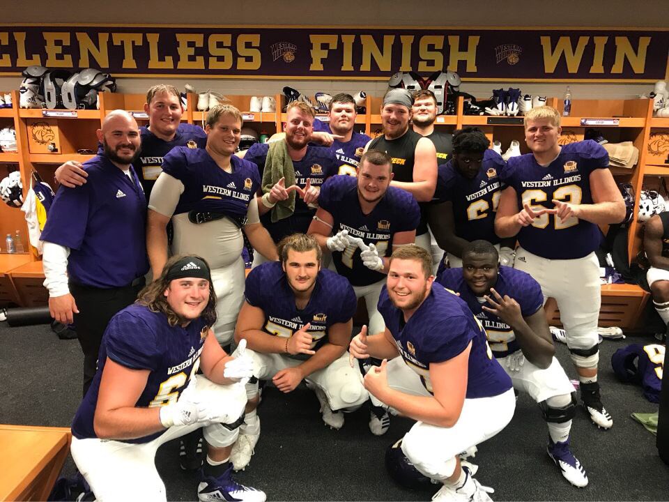 CoachTHowle's tweet image. Great team win today. Proud of the way these guys fight! Love these guys #HAWGS #NECKS