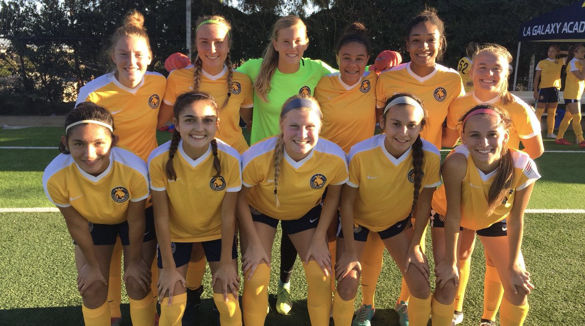 RoyalsFCAZ's tweet image. Utah Royals FC Arizona Development Academy U19 vs @lagalaxygirlsacademy.
.
.
#AsOne #RSLFamily
#developmentacademy