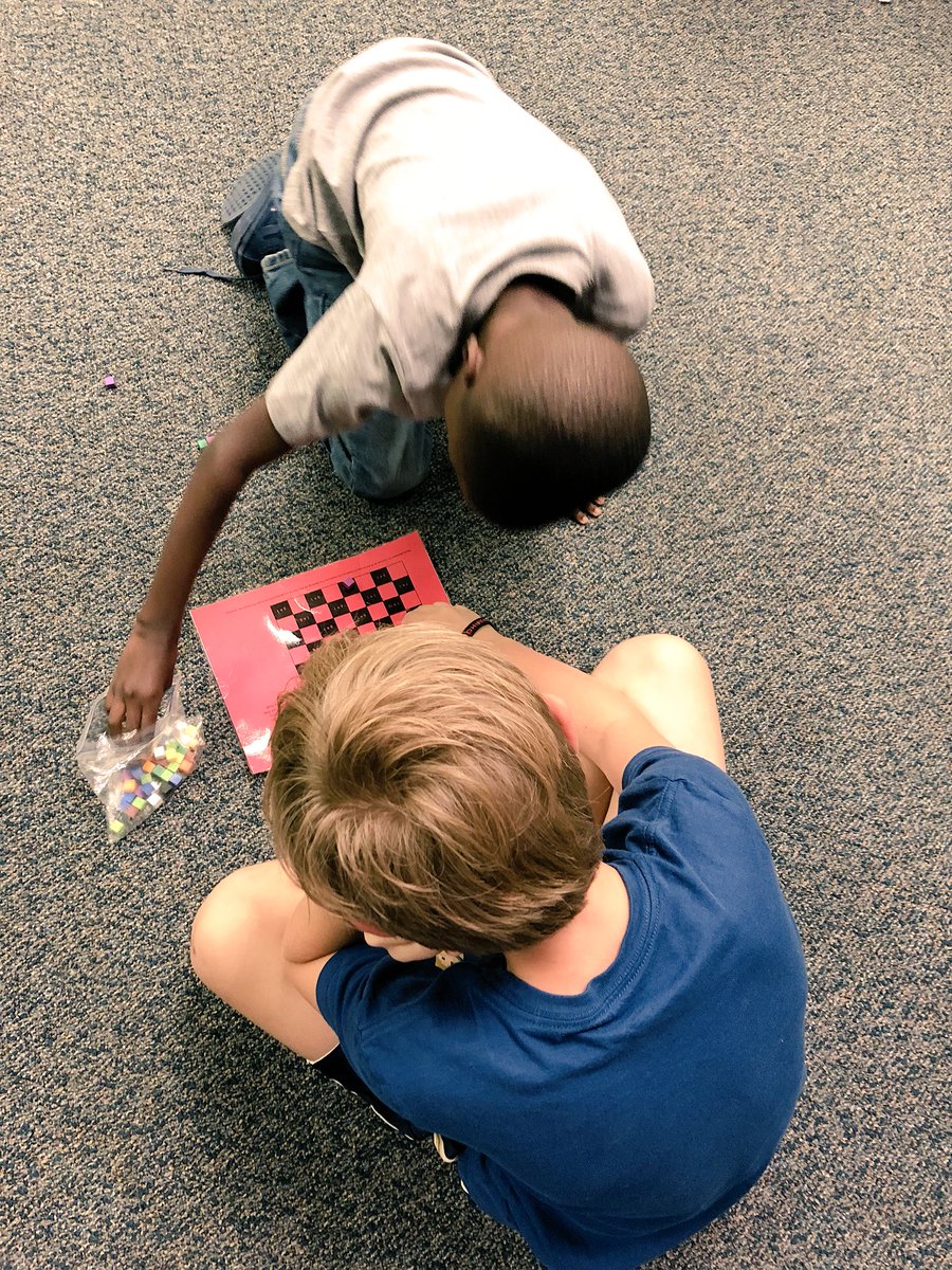 thirdwithYI's tweet image. when students choose math for free time, my teacher ❤️ melts #bestofthebest #CFBMath