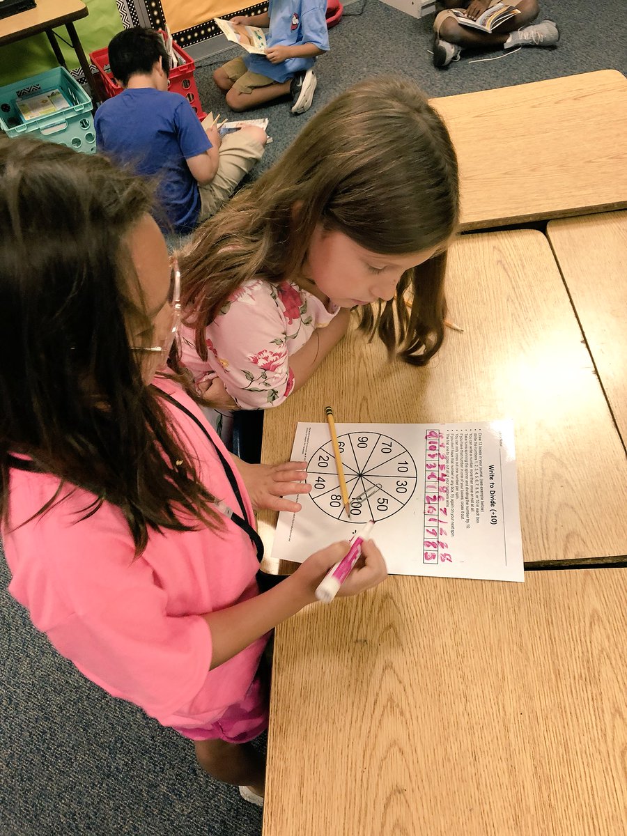 thirdwithYI's tweet image. when students choose math for free time, my teacher ❤️ melts #bestofthebest #CFBMath