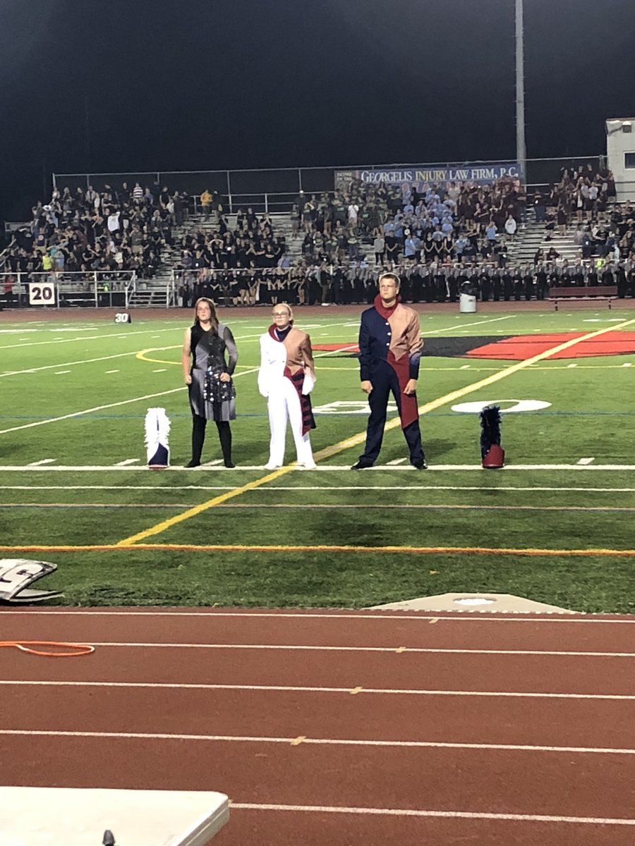 cv_bands's tweet photo. On the 50, waiting for awards! #OpeningNight2018 https://t.co/cWfOLIw7On