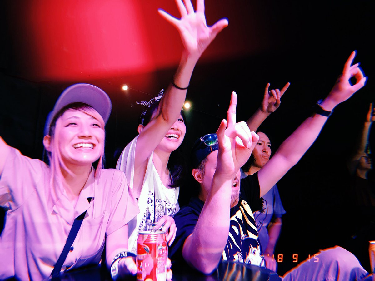 AKITA1488's tweet photo. #Ailiph Doepa
#ANARCHY STONE
#満面の笑顔
#素敵な空間
#Senshi
#集合写真
#後ろ
Ailiph Doepaさんのライブ
機材搬出と被ってしまい、見れなくて悲しみでした😭 https://t.co/xrN9dusG2D