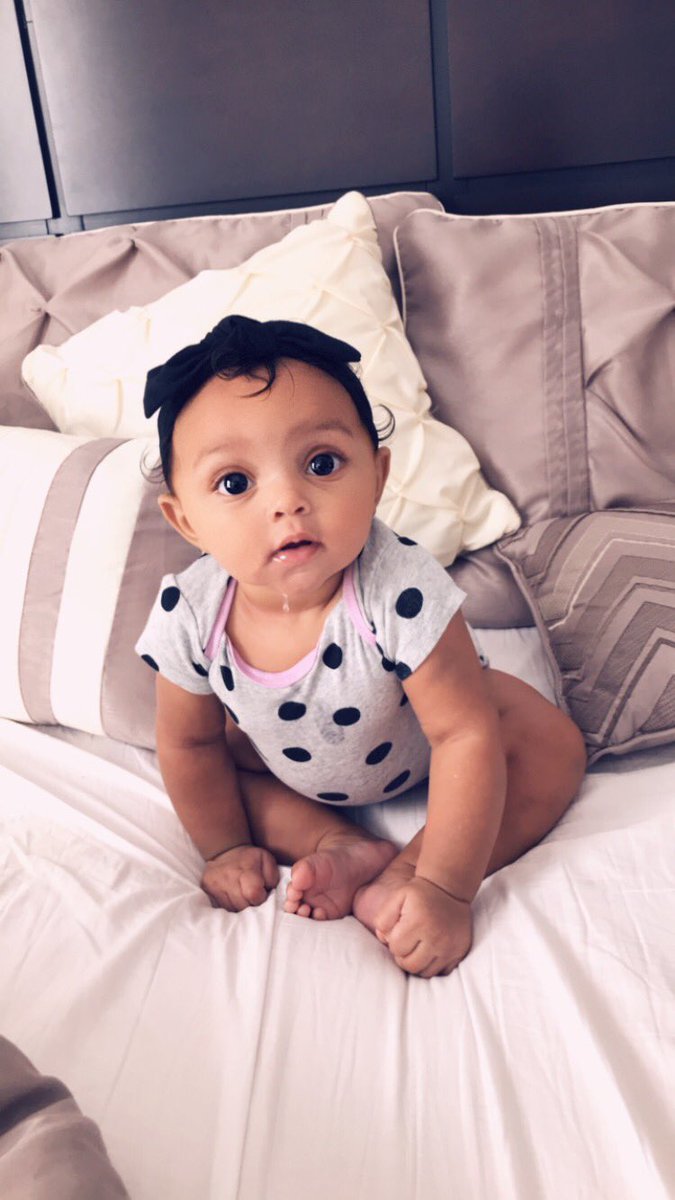 CommingsDesmond's tweet photo. Daddy duty. #FATHER #ISSADADDY https://t.co/U65KJOwJMQ