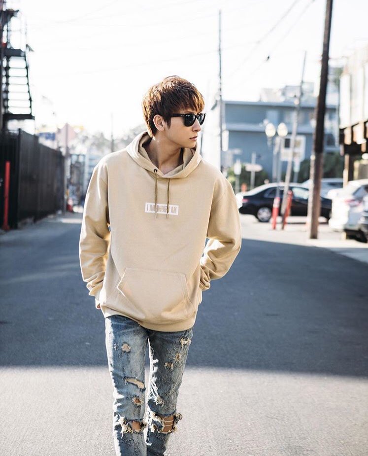 aaa_love0404's tweet photo. 久々にタグやります～

🌷 真司郎押し推し

🌷 高校3年（18）

🌷  東海住み

年中頭の中は與 真司郎♡

#AAA
#aオタさんと仲良くなりたい 
#aオタさんと猛烈に絡みたいのでRTよろしくお願いします
#RTしてくれたらaヲタさん全員フォローする https://t.co/ZokNlfQhTM
