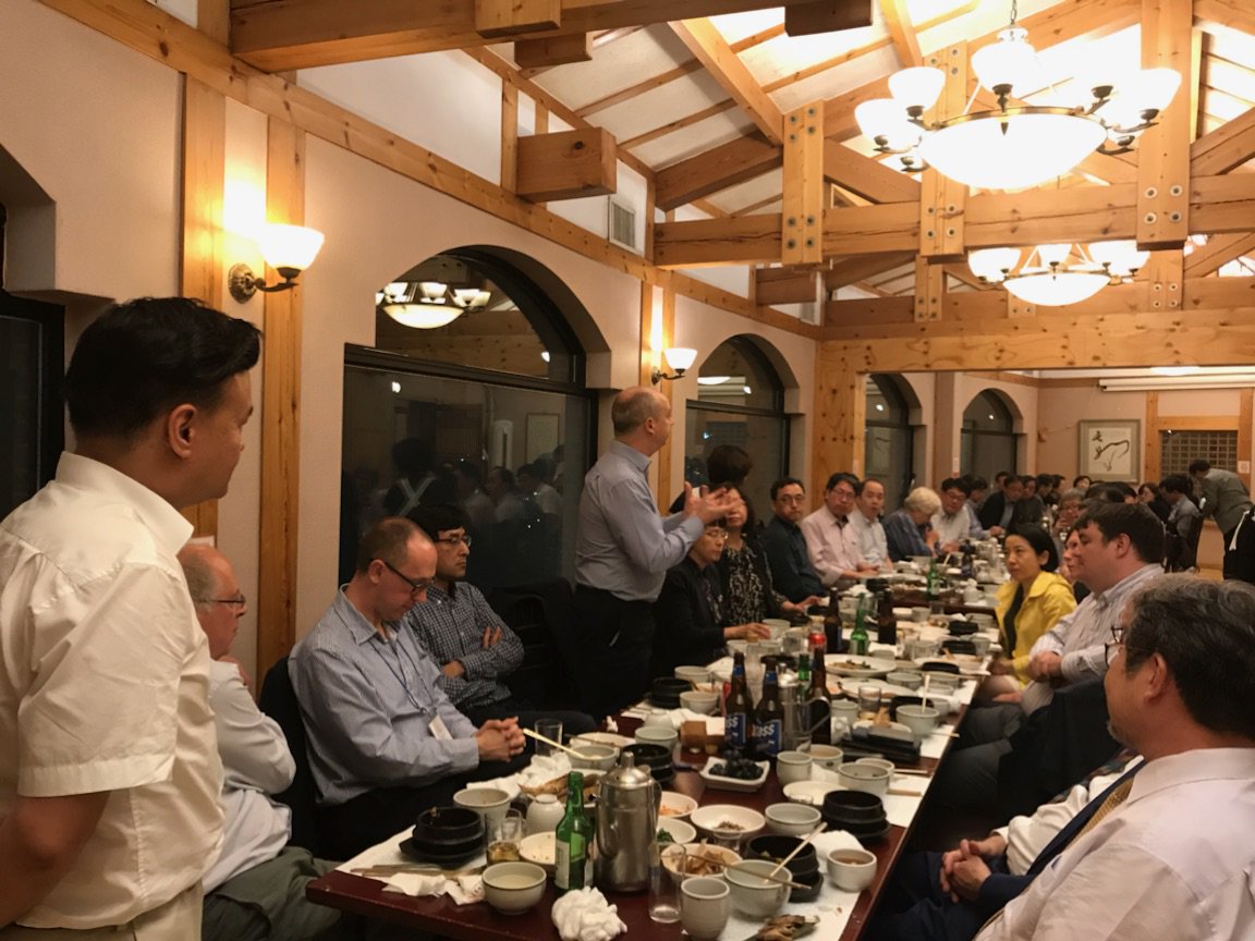 1stAmongEquals's tweet photo. Professor Philip Murphy saying a few words at the Korean Society of British History Farewell Reception for our visiting guests (overseen by yours truly). @philipvmurphy @RichardHuzzey @ihr_history @ICwS_SAS https://t.co/RVOp0XphDZ