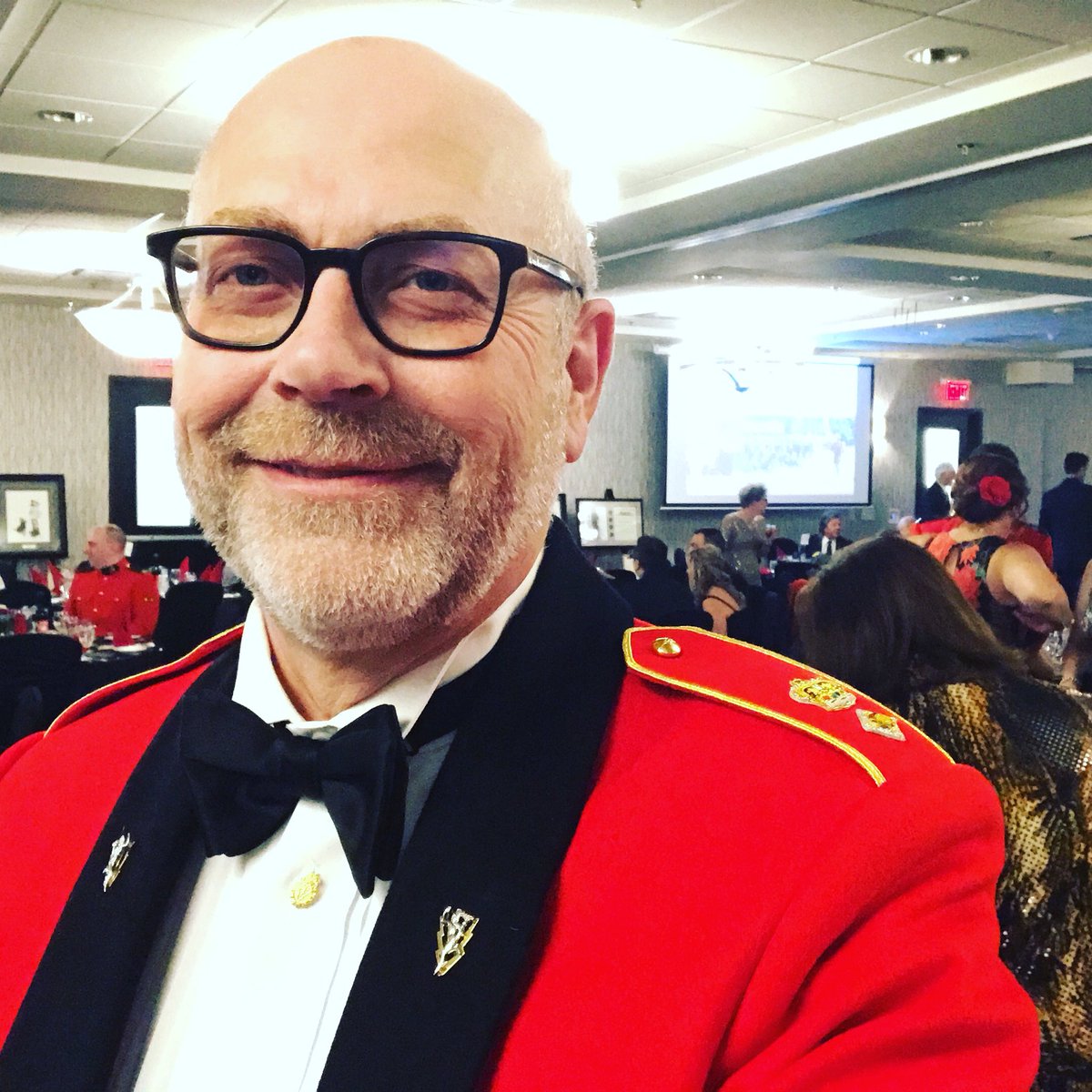 itsaLewisThing's tweet photo. Honoured to help celebrate the 75th Anniversary of the @RCMPAlberta in @cityofreddeer @3CdnDiv @comd41cbg @41SigRegt @CanadianArmy @todayville https://t.co/vRfEjv8s5K