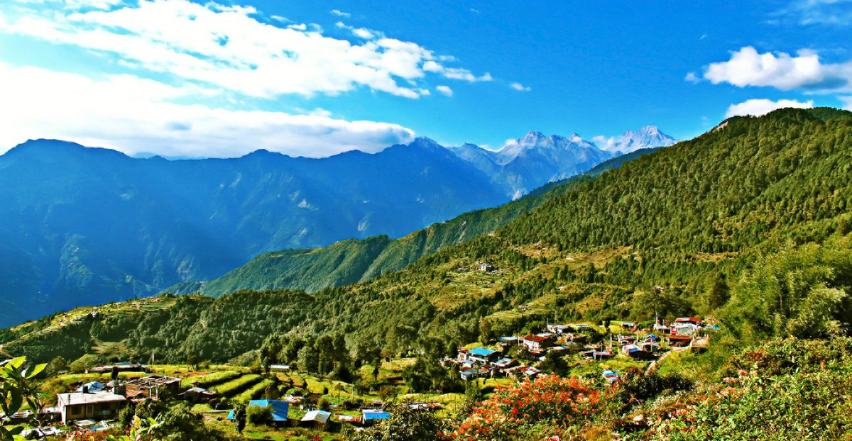 karmaecoadv's tweet photo. Autumn is one of the best seasons for trekking in Nepal and the entire country enjoys much needed cold temperatures.#Autumn #visitnepal_2020 #Trekking #Best_season #Nepal #Treks #Tours #helambu #remote_area #best_placetotravel #nature_lover #Hiking #Travel https://t.co/eBMmLoIVoX