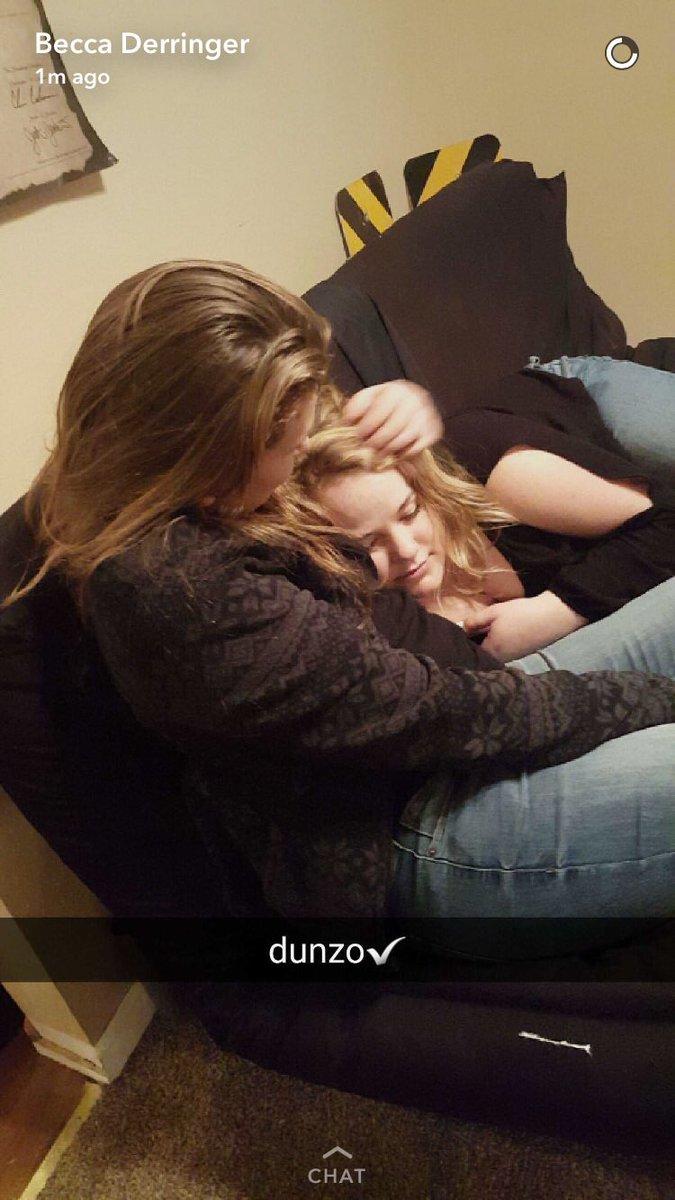 brookefields26's tweet image. So glad you’re coming home tomorrow bc WOW I miss you🖤🖤  @HannahHorn18