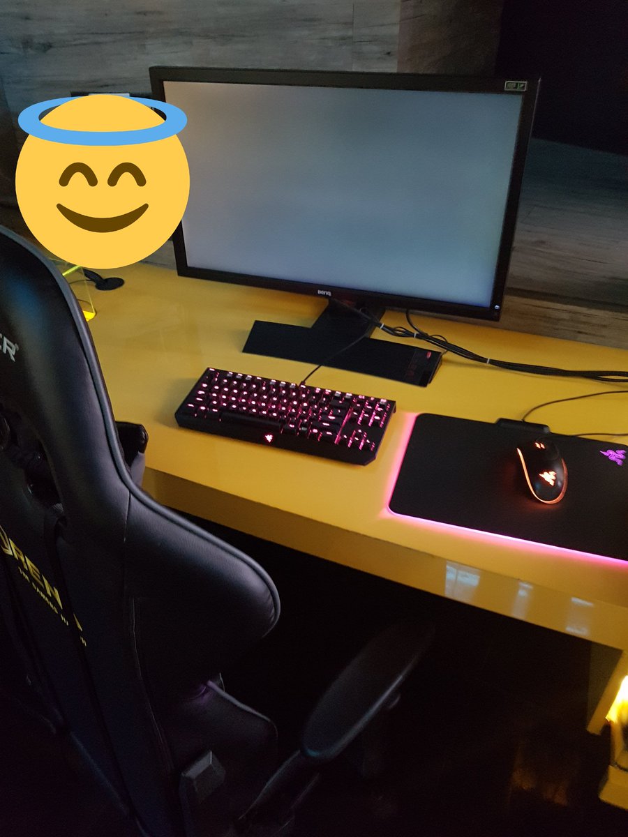 Si este tuit tiene mucho apoyo me creo un canal de youtube
Pd: gracias jefe <a href="/supersoro/">Diego Soro</a>