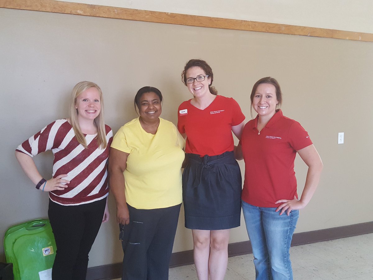 Cys_RD's tweet photo. 🥕 Pickling workshop today with 3 of the #bestcolleaguesever

🔪 Workshop done in partnership with @HooverPresFndn and @IowaFarmBureau #TallGrassToKneeHigh

☝️ workshop left Oct 27 (hint: it's my favorite), register here: https://t.co/01FBOnu8ax

@ISUExtension #HumanSciences https://t.co/OkCiolQSAD