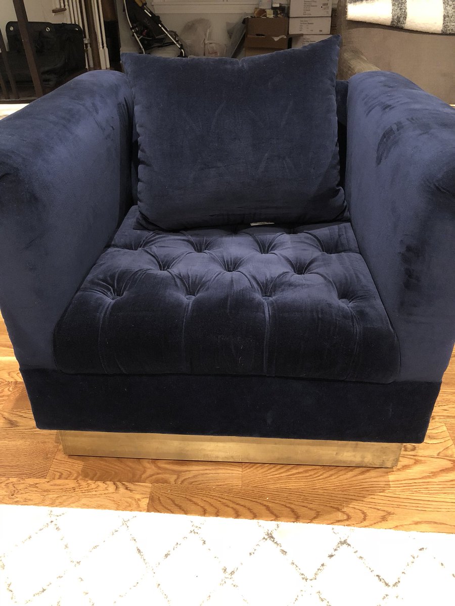 Help <a href="/HomeGoods/">HomeGoods</a>! Desperately looking for another one of these! Called 15 stores and nothing. Thanks!