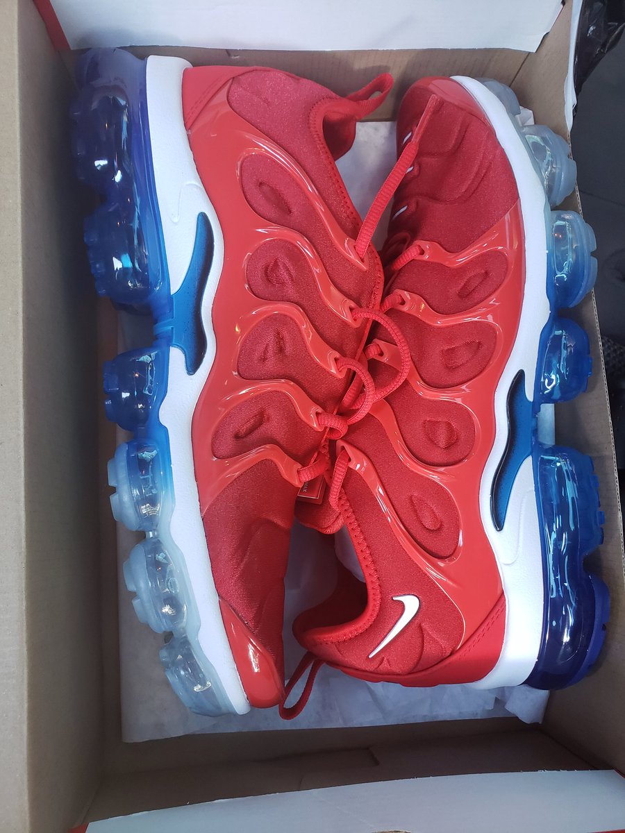 Caljones757's tweet photo. Of course I had to get these today💥💥💥#nike #supportnike @Nike https://t.co/Yq30Wsbg1d
