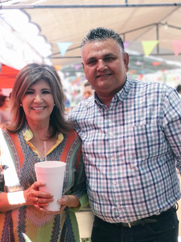 Todo el agradecimiento a <a href="/EduardoLemmen1/">Eduardo</a> y <a href="/ANGELINAMUOZ2/">ANGELINA MUÑOZ</a> por todo el respaldo que esta administración tuvo a bien imprimir en la promoción del corredor gastronómico de San Pedro el Saucito los mejores deseos en sus nuevos proyectos