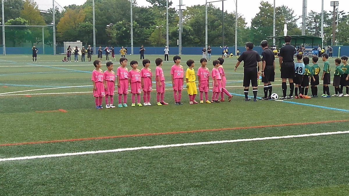 コジスポ U8スポ少 アロンドラ 本日は 横山公園gにてスポ少 準決勝 決勝に参加しました 結果は準優勝 皆と同様 コーチも悔しかった この敗戦を忘れずに そして 回りを見ることを意識しよう 相模原サッカー協会の皆様 グランド設営 審判 試合