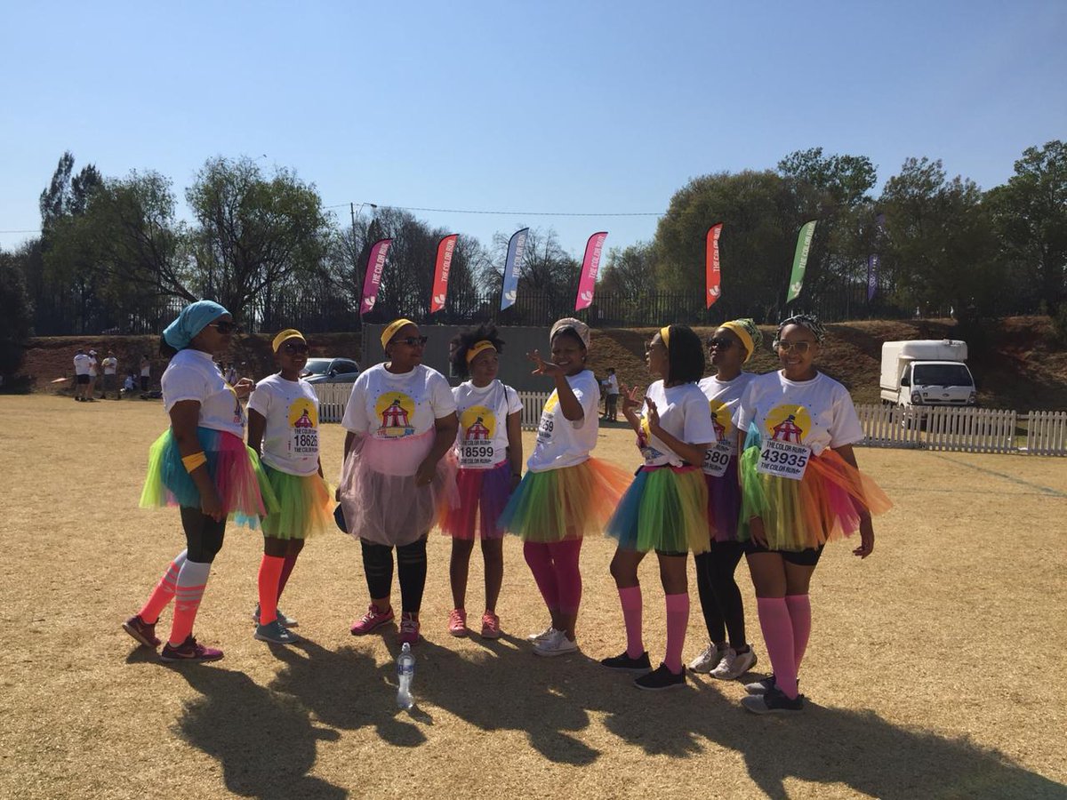 Dineo_Moerane's tweet photo. @TheColorRunSA #medihelpfun #happiest5k here with my sisters https://t.co/amdvTJ9cF0