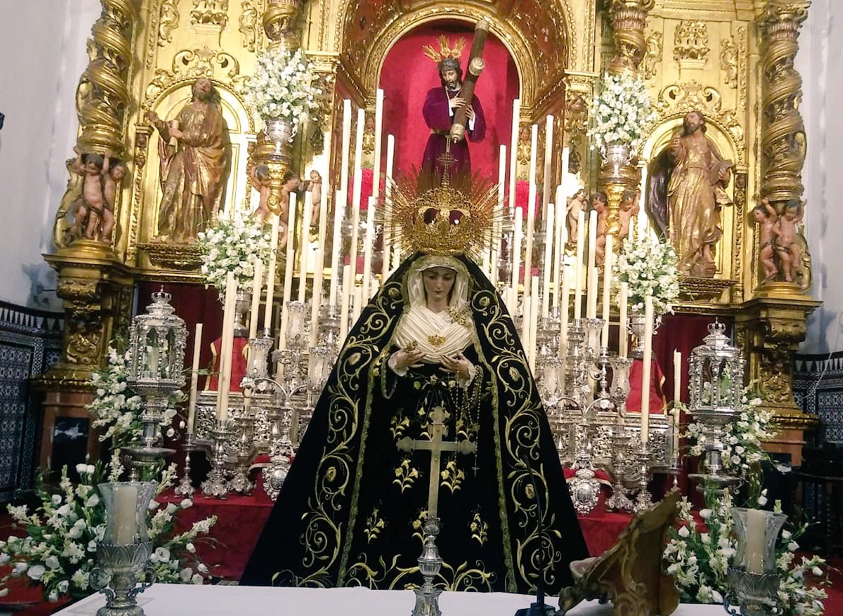 hdadjesusutrera's tweet photo. ¡Buenos días! Día grande en nuestra hermandad.

⏱A las 13:00 hrs Función Solemne a Nuestra Señora de las Angustias. Intervendrá el @corosiarum 

⏱Desde aprox las 18:00 hrs la Santísima Virgen estará expuesta en besamanos. https://t.co/vIgnVHokug
