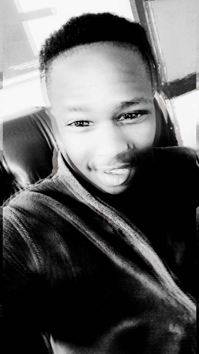 SimdopeSa's tweet photo. Kill em with yr smile https://t.co/0l4zwfZSYT