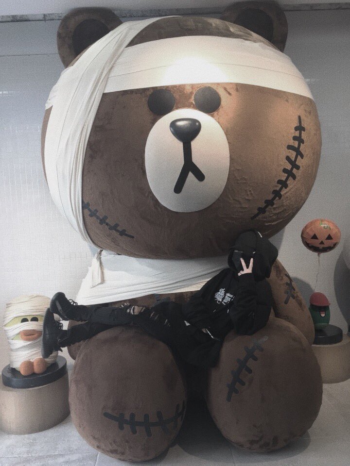 chan_0044's tweet photo. 初めまして👻

今年から東京で留学している韓国人です!
日本の友達少ないので、友達になってください😊

ファッション、歌うのが好き！
#韓国すきな人と繋がりたい 
#韓国人でも仲良くしてくれる人RT 
#韓国好きな人と仲良くなりたい 
#お洒落さんと繋がりたい 
#韓国人
#リプください
#RTした人お迎え https://t.co/F2yJ7rgpVs