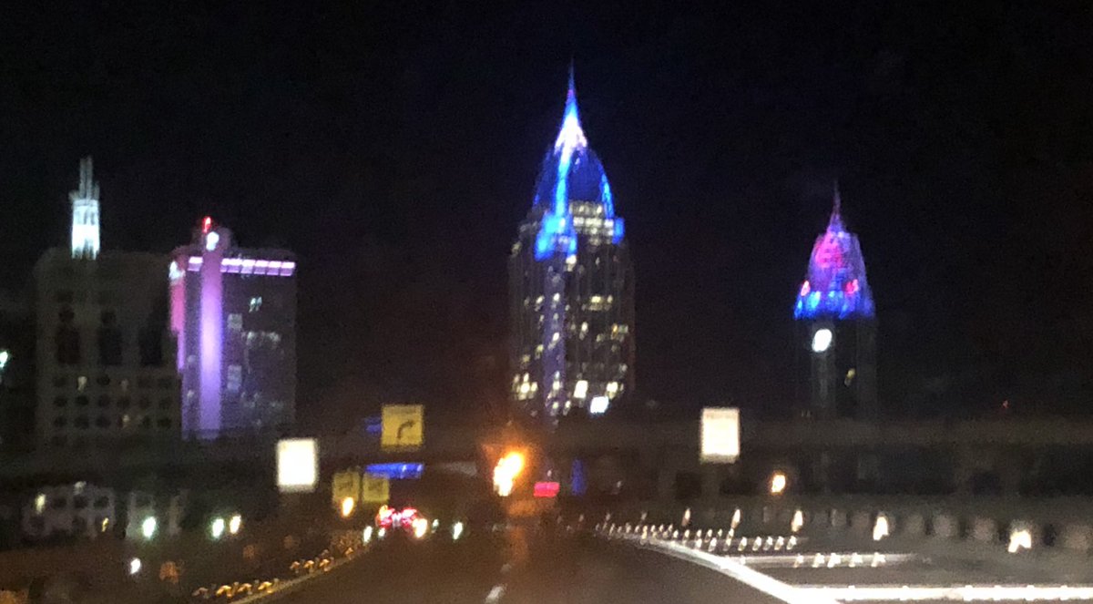 SouthAlabamaFB's tweet image. Lighting up @City_of_Mobile 🔴⚪️🔵!!! Jags WIN...you WIN!!!  We all WIN together!!!  #FurtherTogether #1Team1Cause