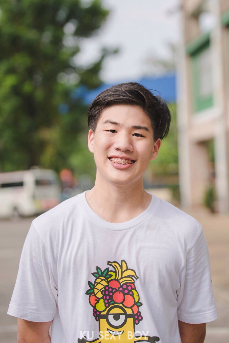 kusexyboy's tweet photo. “ไอ้เต้า...” 💚
#KUSEXYBOY x #FreshyNight2018
-ธาม
IG : byetimebye
#วิศวกรรมศาสต์ #ปี1 #KU78 #KUSEXYBOY 
#เฟรชชี่หล่อบอกต่อด้วย https://t.co/YNObDtd22v