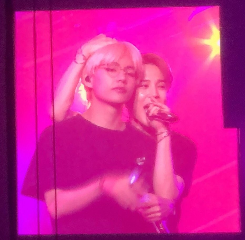bestpromogems's tweet photo. VMIN NATION PLEASE STAND UP, THE SOULMATES ARE BREATHING AGAIN https://t.co/GHwklEEwLi