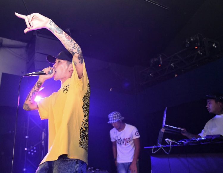 syungaa's tweet photo. #PEAVIS with #DJKENBEAT
event: #ENCORE 1st #ANNIVERSARY
#origamirecords
#standbop FUKUOKA NEWEVENT‼️
#hiphop #street #MC #rapper
#親不孝通り https://t.co/sXUdJAMkdR