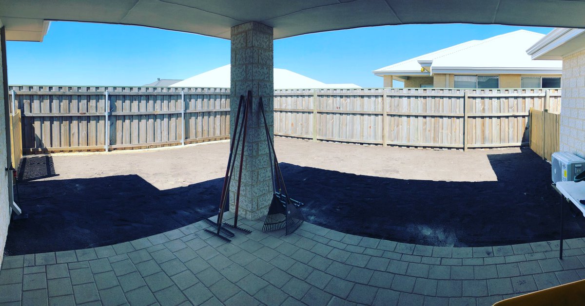 Zwiiftygaming's tweet photo. 👨🌾If I’m not gaming .. gardening is in the works 😆
Grass prep done !
Next Sunday , gonna be laying the turf ! 👌
Hope everyone’s having an amazing weekend ! 🤙
#twitch #twitchtv #weekend #grass #prep #work #turf #hardwork #missgaming #soil #westernaustralia #australia #perth https://t.co/Vx7RnDQGoS