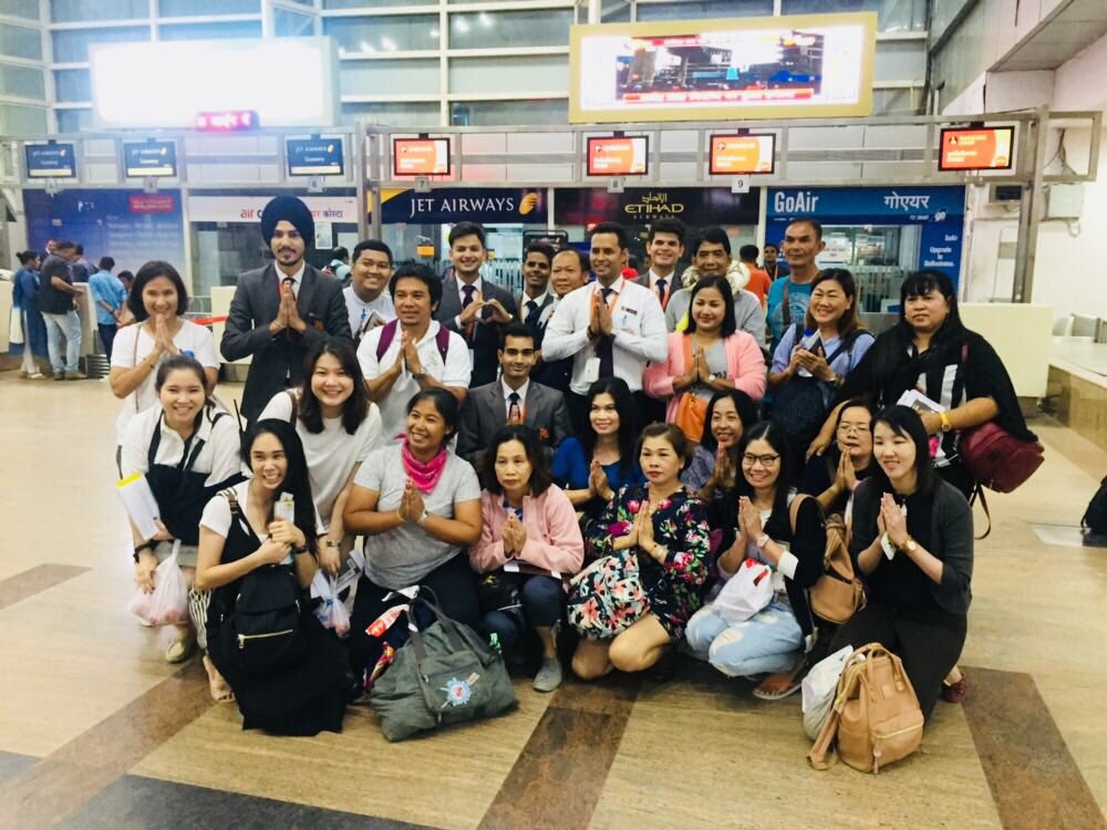 dharmveersingh (@dsingh11777) on Twitter photo Thatโs How Air Asia Treat our Guest | #DNA #Greet #Smile #Assist #HappyGuest #jaipurinternationalAirport @AirAsiaSupport <a href="/tonyfernandes/">EmWatson</a> <a href="/airasiaind/">Air Asia India</a> <a href="/dsingh11777/">dharmveersingh</a> Thatโs How Air Asia Treat our Guest | #DNA #Greet #Smile #Assist #HappyGuest #jaipurinternationalAirport @AirAsiaSupport <a href="/tonyfernandes/">EmWatson</a> <a href="/airasiaind/">Air Asia India</a> <a href="/dsingh11777/">dharmveersingh</a>