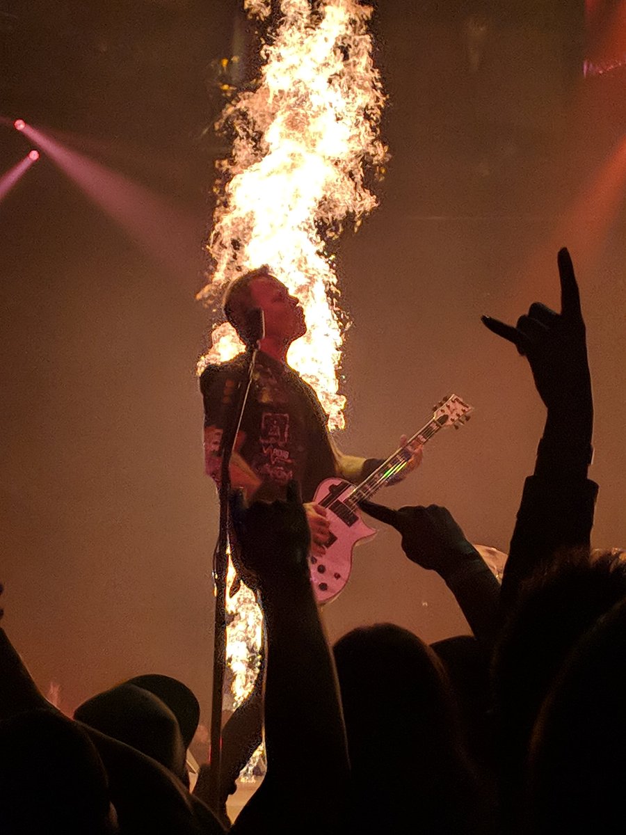 gsob's tweet photo. What a show!!! #Metallica #MetInSaskatoon https://t.co/NmTEiKp5bi