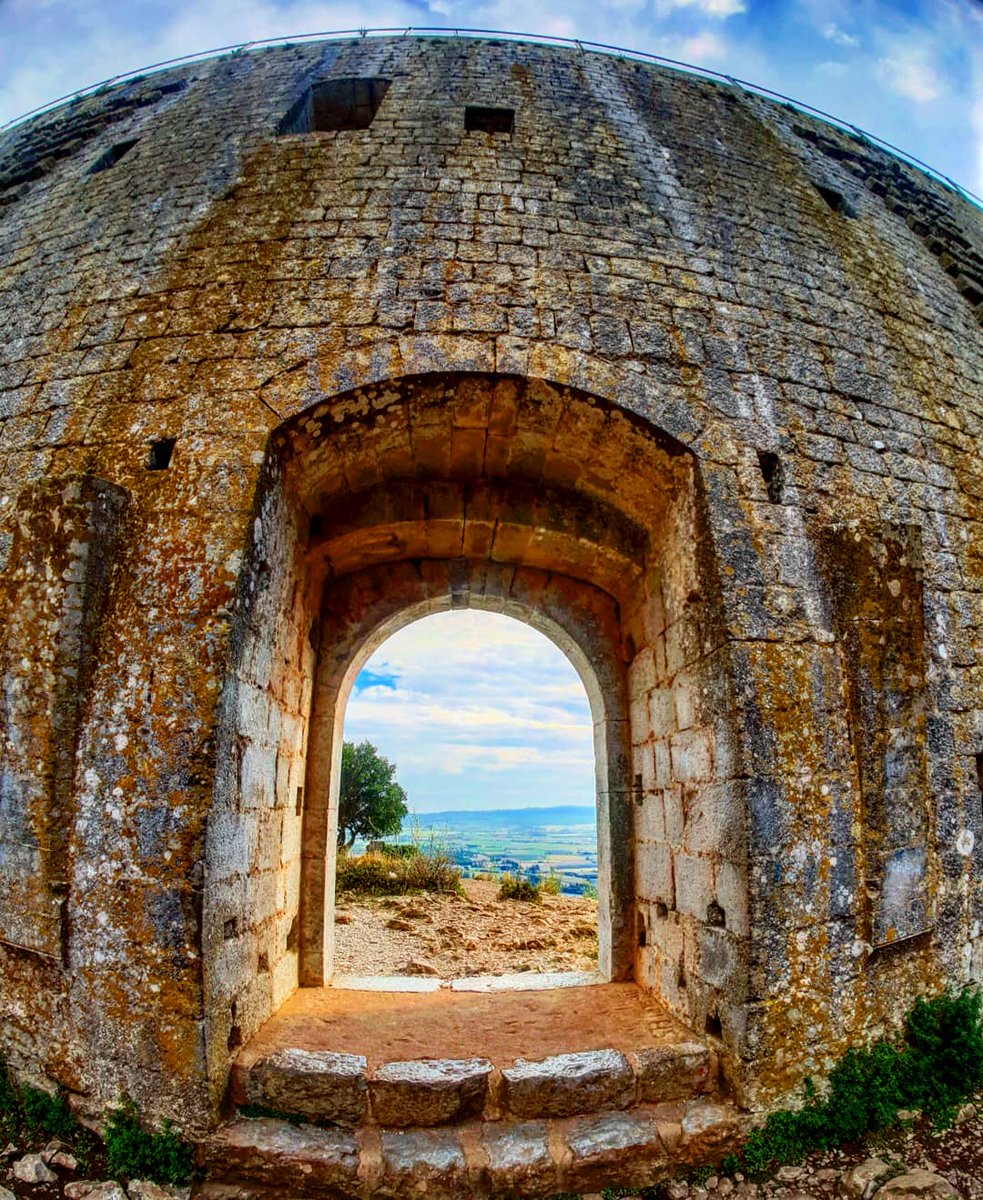 El Castell de Montgrí. #castelldemontgrí #torroellademontgrí #elmontgrí #baixempordà #altempordà #bicicleta #btt #mtb #estiu2018