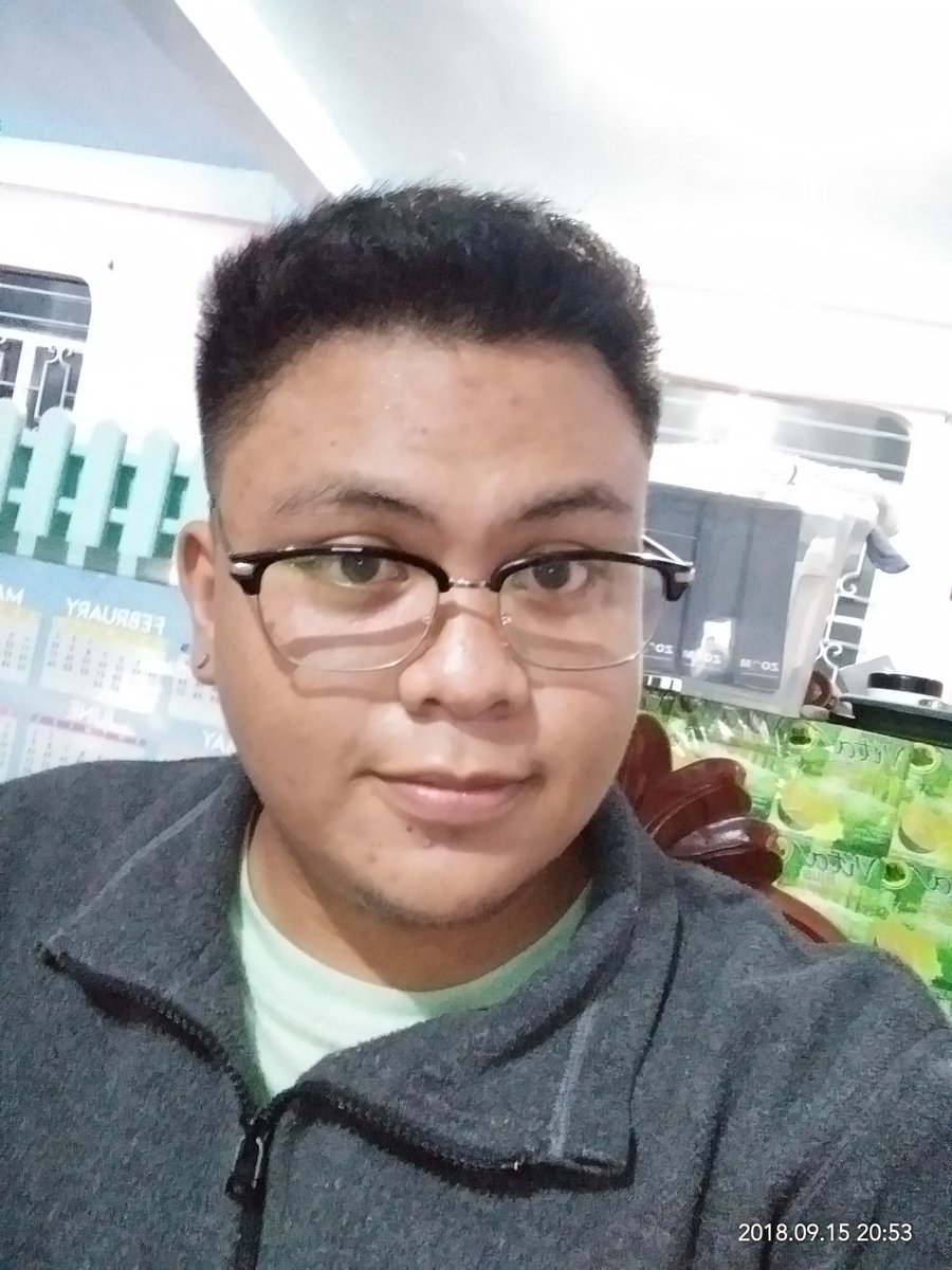 Keiz95029699's tweet photo. Feeling ko ang talino ko haha.

Hithit pa ng katol😂 https://t.co/b0aXWbQyJm