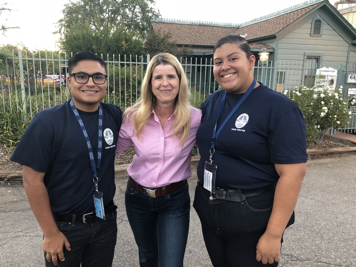 lapdvnyscadets9's tweet photo. Our Cadets were very busy being of service at this year’s Cops & Cowboys event. We sure appreciate them! #servicetoourcommunities @lapdVanNuysDiv @LAPDBLewis @LAPDGirmala @LAPDRuby @LAPDChiefMoore @LAPDOVB @LAPD_Cadets https://t.co/x71bpJtWAy