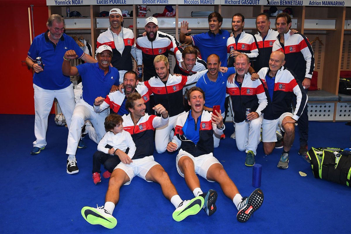 AmeMauresmo's tweet photo. Énorme !!!
Bravo les Bleus et vamos pour la Der !🇫🇷🇫🇷🇫🇷🇫🇷🇫🇷🇫🇷🇫🇷🇫🇷🇫🇷🇫🇷
❤️❤️❤️ https://t.co/1apF2T1mZD