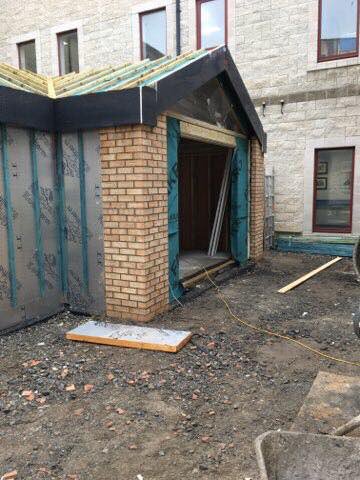 bridgethegapim's tweet photo. Wow - windows and brick piers at the BtG Pod! Nobles Hospital Organic Construction Solutions Architecture in Mann ❤️ https://t.co/UvTnuKhw8e