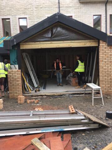 bridgethegapim's tweet photo. Wow - windows and brick piers at the BtG Pod! Nobles Hospital Organic Construction Solutions Architecture in Mann ❤️ https://t.co/UvTnuKhw8e