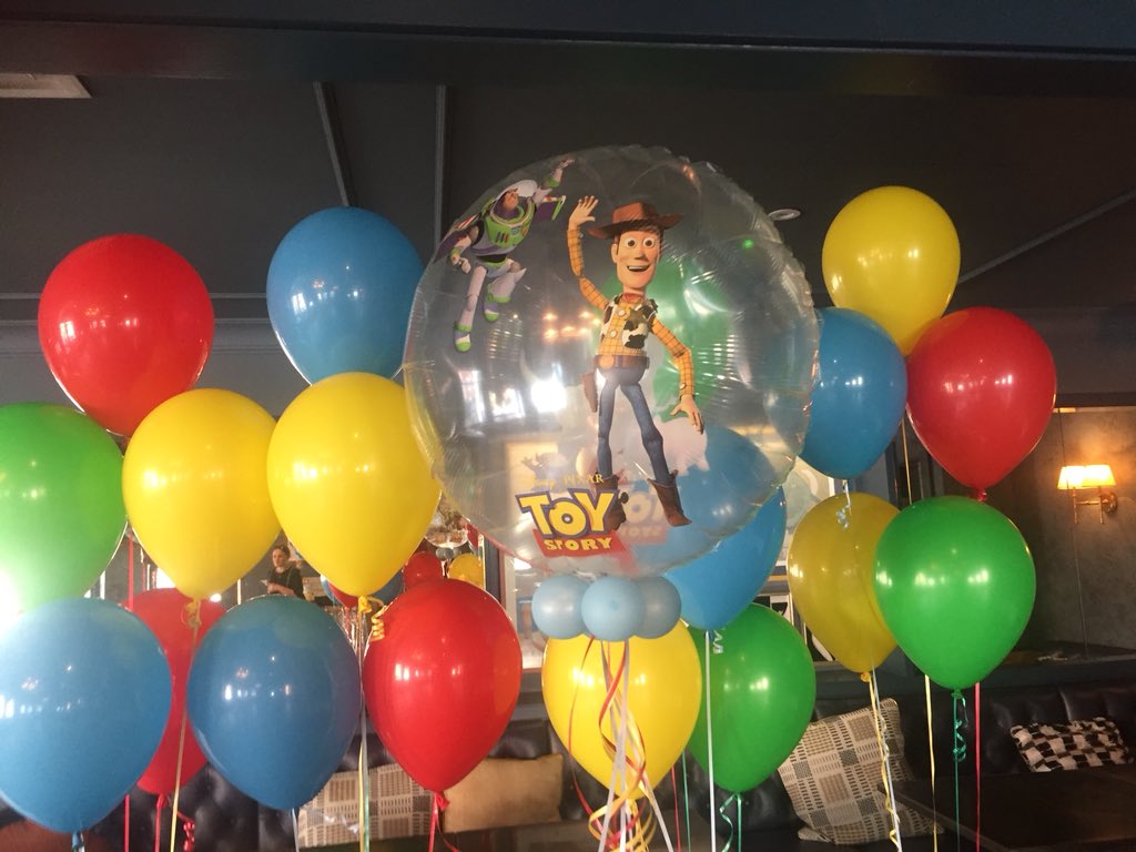 Occasions_pim's tweet photo. #Disney party at the stunning newly decorated @Beauforthouse 🎈#disneyparty #mickeymouse #thesecolours #kingsroad #balloons #balloondelivery #beauforthouse #londonevents @Disney #toystory https://t.co/LIVyx62SD4