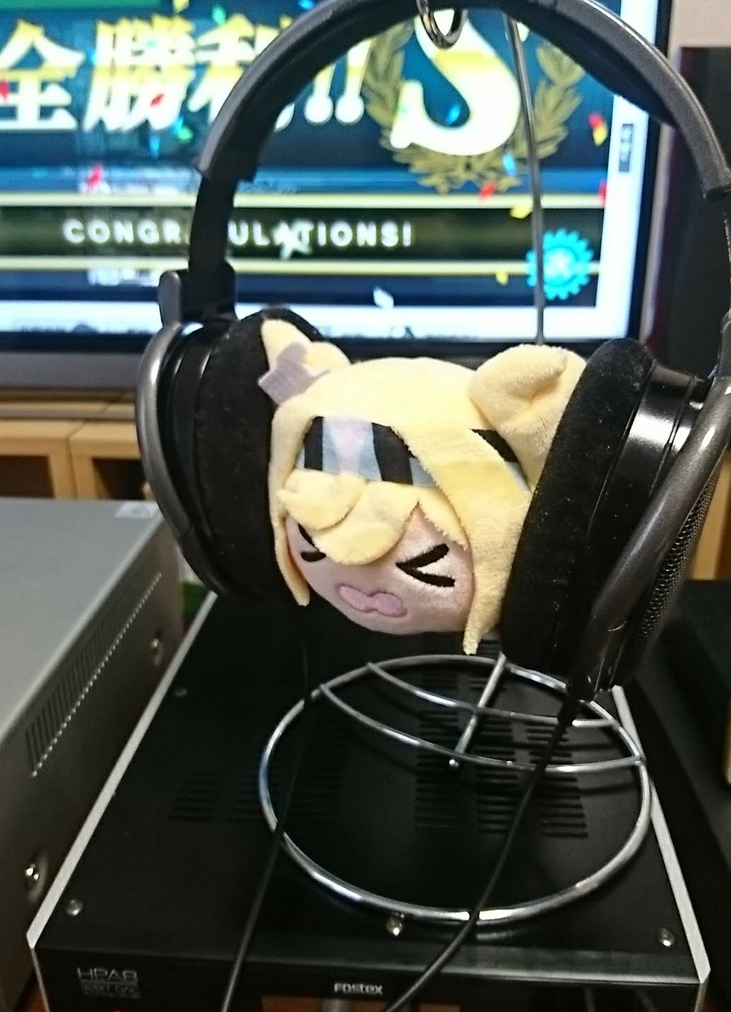 画像 百均のバナナスタンドがヘッドホンスタンドになると聞いて設置 T Co Qn6rtajmz1 Matomehub まとめハブ