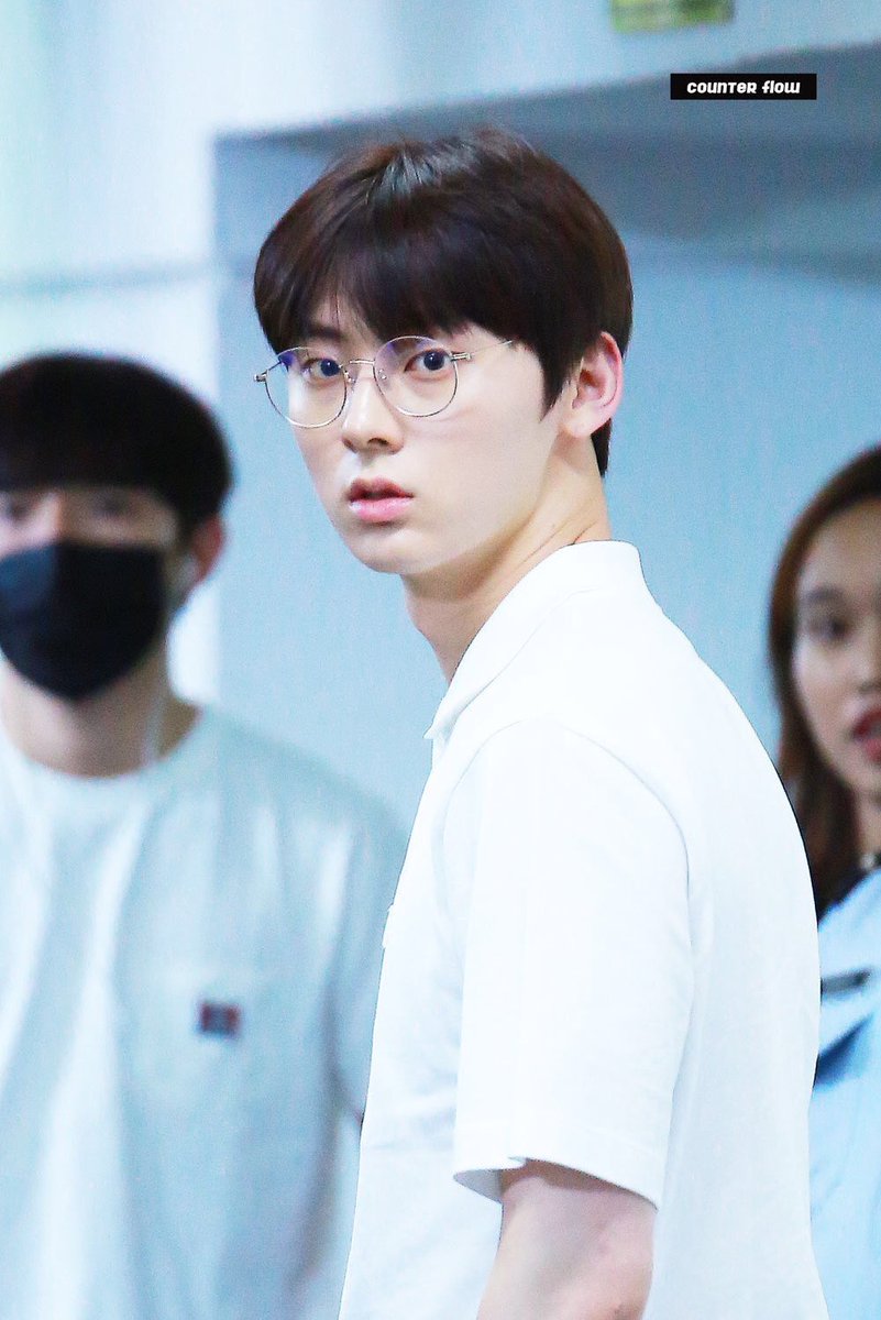 ddrreeaamm's tweet photo. 👓 https://t.co/KMmFY9KYEu