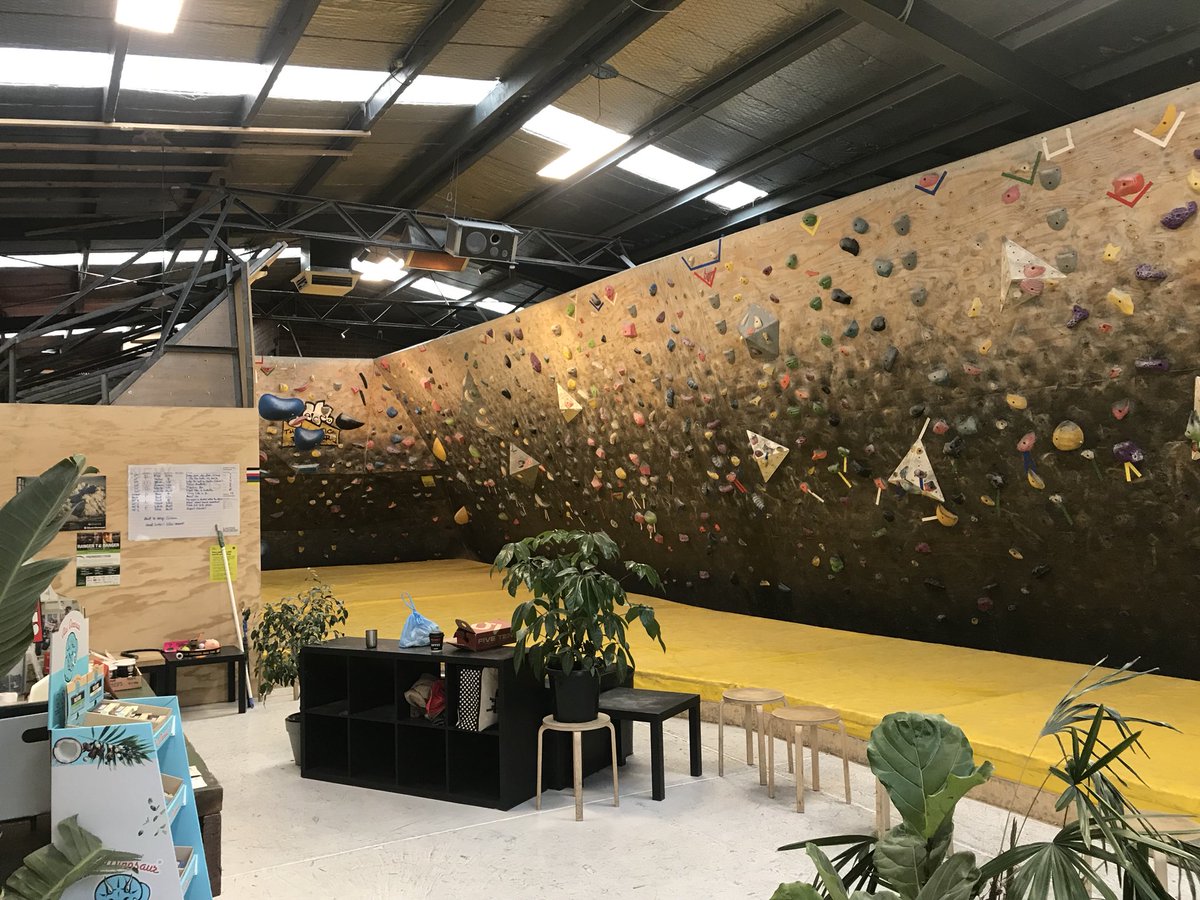 JonNauticus's tweet photo. Such a quiet day
Got the whole gym to myself
A break from constantly sitting in the office😂 then back to work again 🔥🔥
@nauticusen #climbing https://t.co/OxqN5MTFmZ